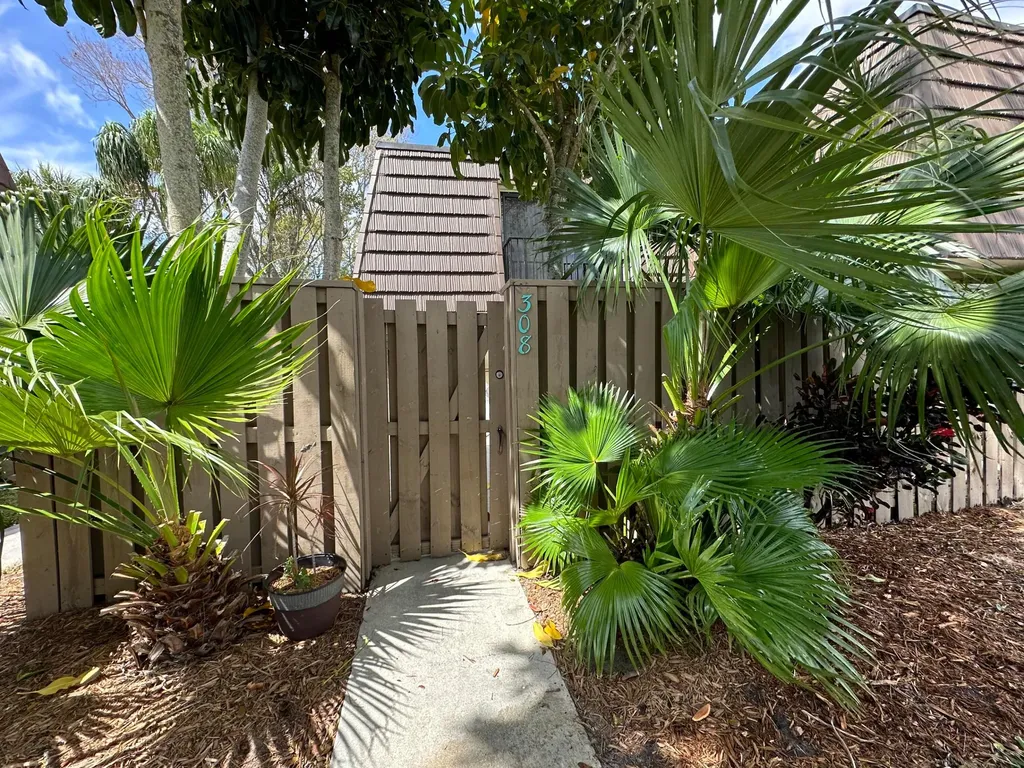 308 3rd Court Palm Beach Gardens FL 33410