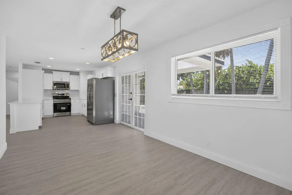 514 Riverside Drive Palm Beach Gardens FL 33410