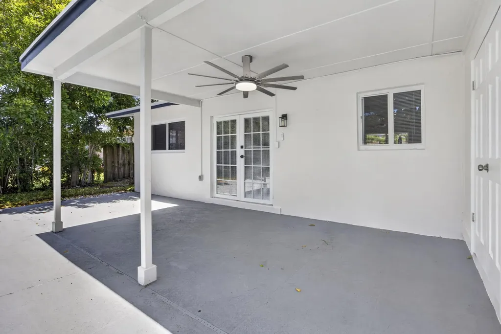 514 Riverside Drive Palm Beach Gardens FL 33410