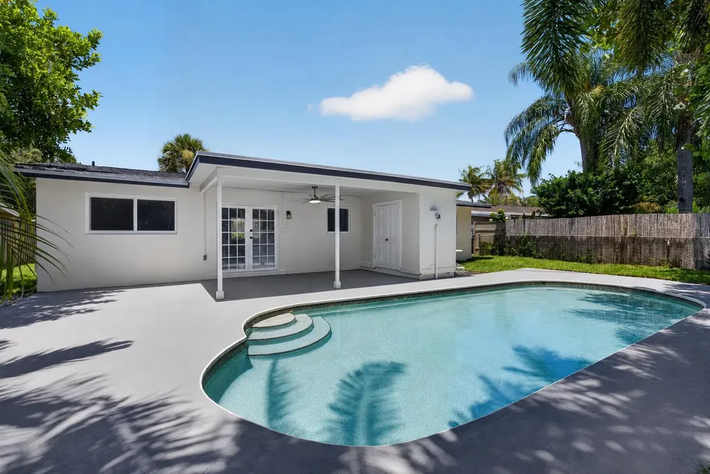 514 Riverside Drive Palm Beach Gardens FL 33410