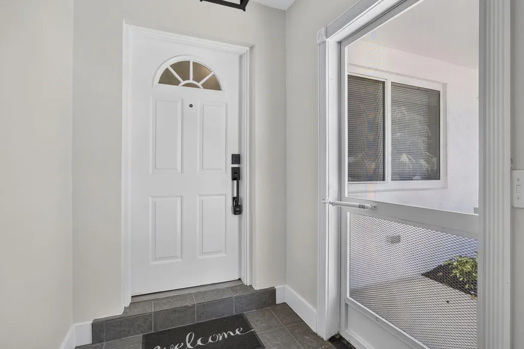 514 Riverside Drive Palm Beach Gardens FL 33410