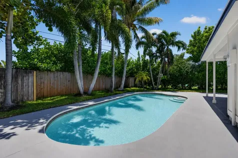 514 Riverside Drive Palm Beach Gardens FL 33410