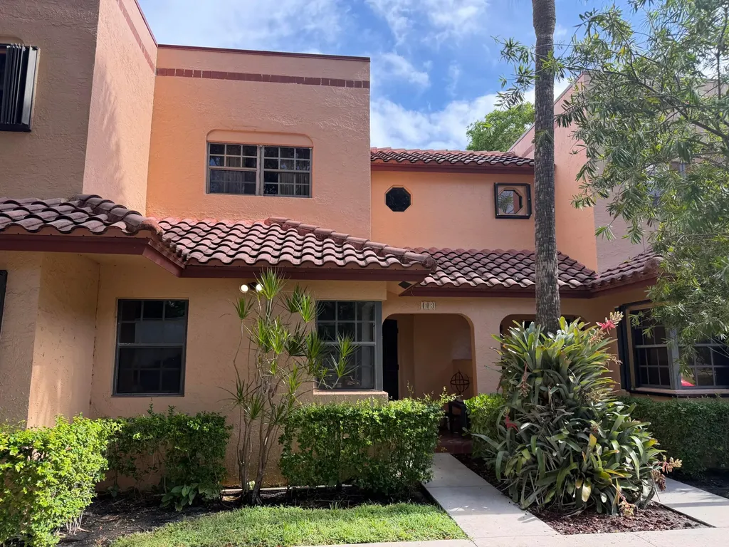 281 NE 16th Place Fort Lauderdale FL 33305