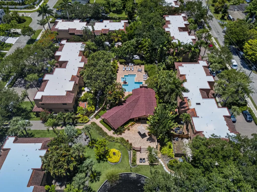 281 NE 16th Place Fort Lauderdale FL 33305