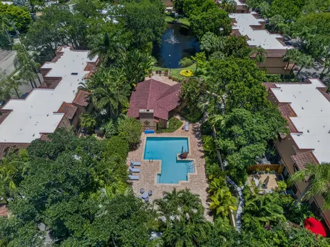 281 NE 16th Place Fort Lauderdale FL 33305