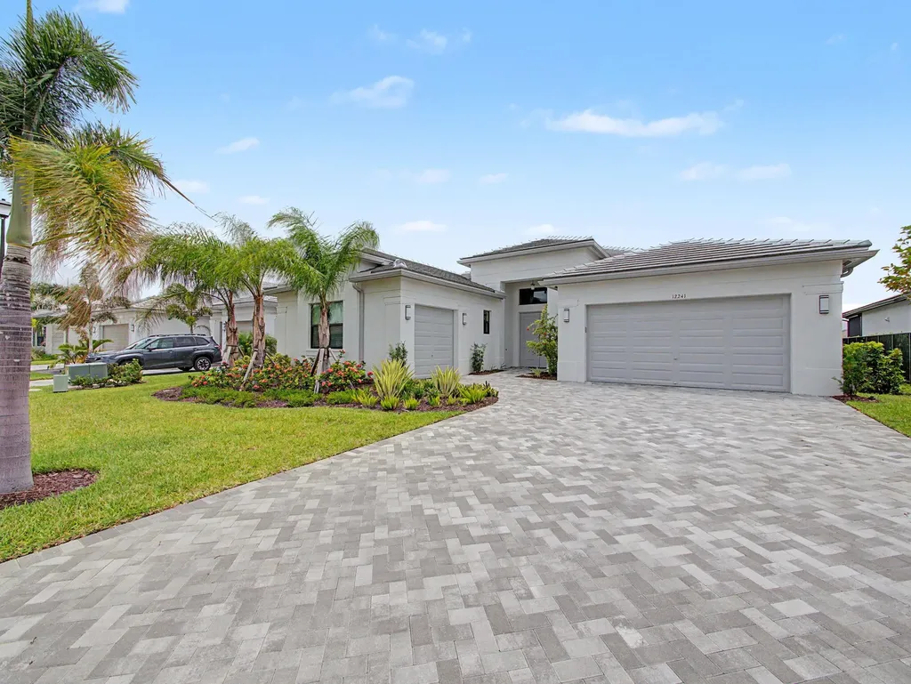 12241 SW Saltwater Drive Port St Lucie FL 34987