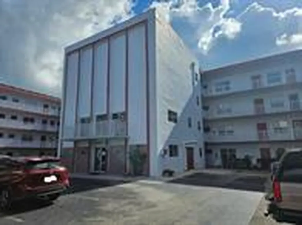4000 NW 44th Avenue Lauderdale Lakes FL 33319