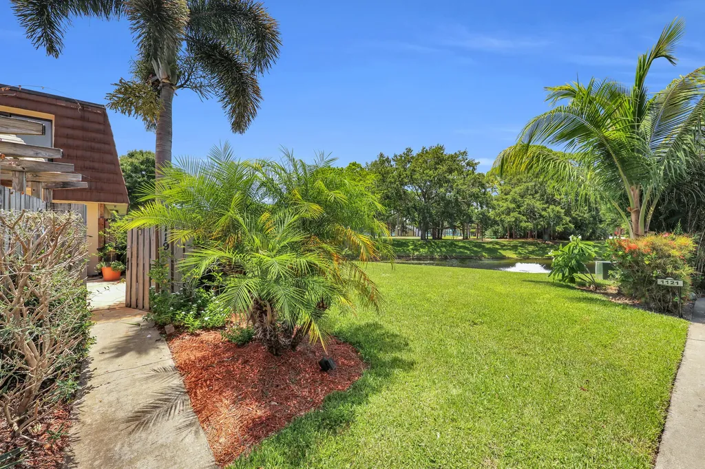 1119 11th Lane Palm Beach Gardens FL 33418