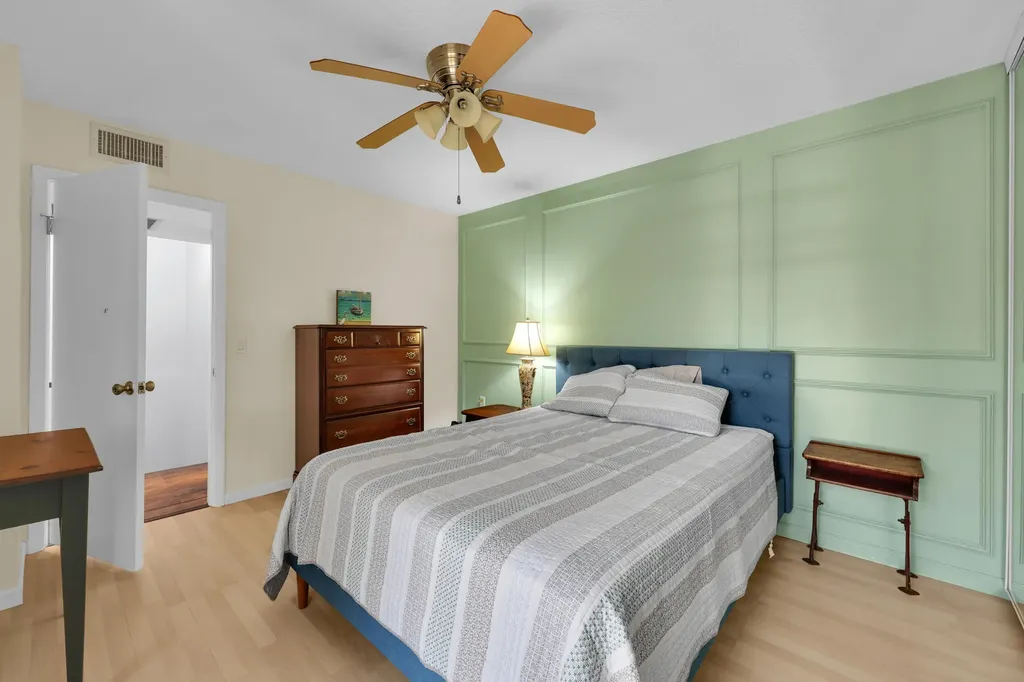 1119 11th Lane Palm Beach Gardens FL 33418