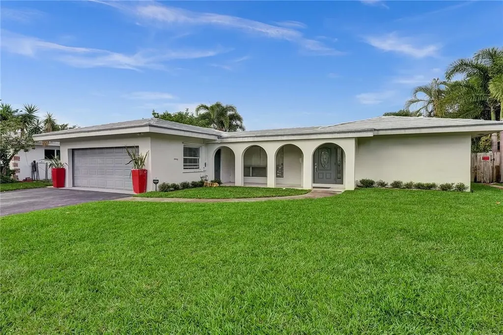 5981 NE 22nd Way Fort Lauderdale FL 33308