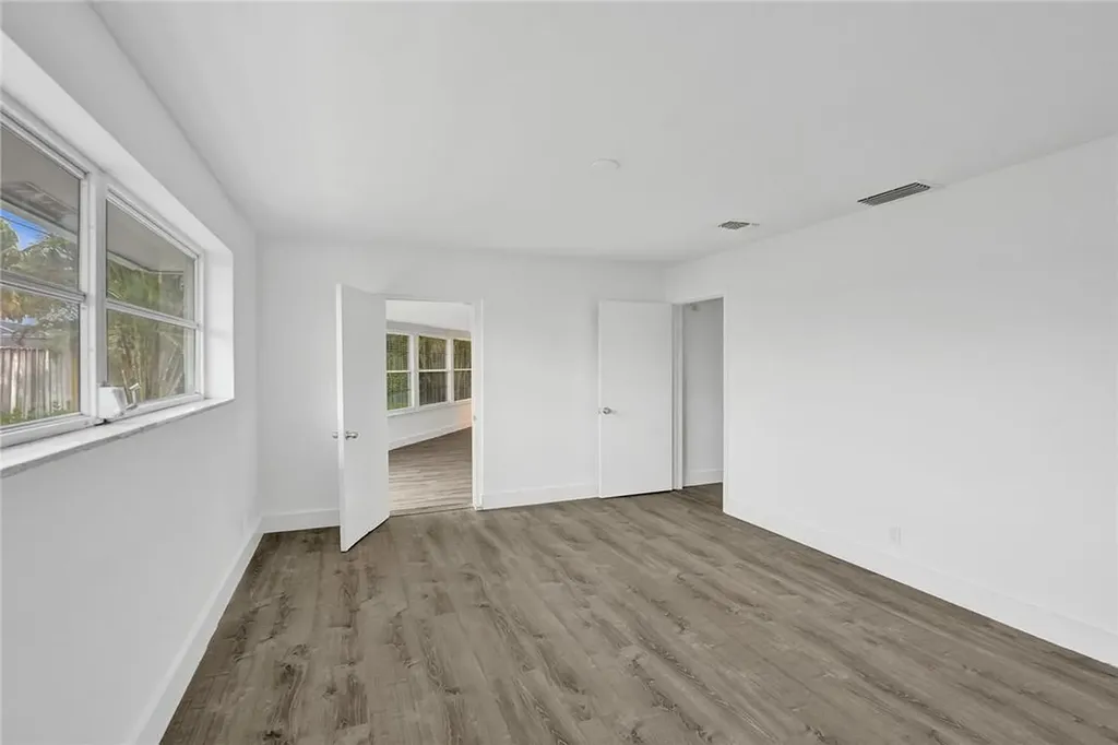 5981 NE 22nd Way Fort Lauderdale FL 33308