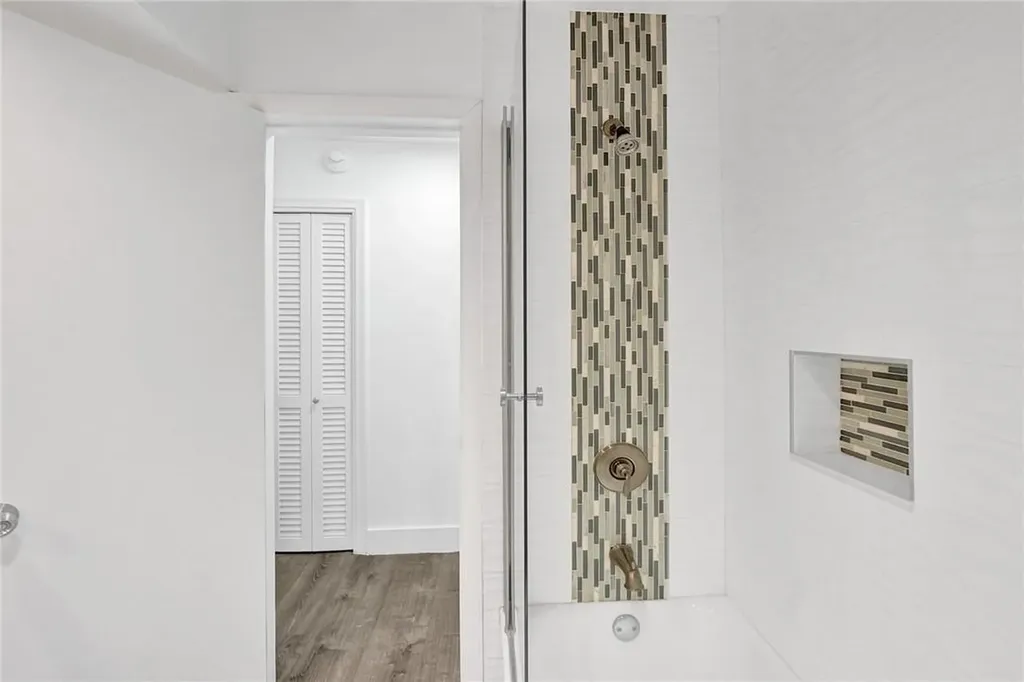 5981 NE 22nd Way Fort Lauderdale FL 33308