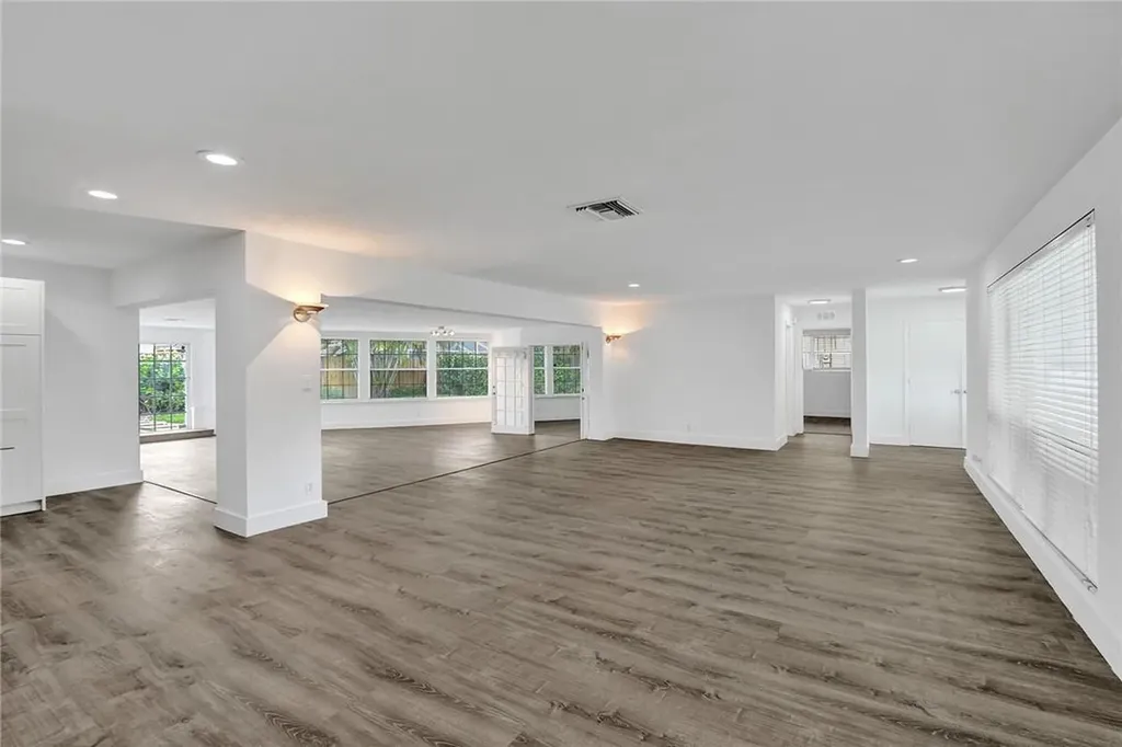 5981 NE 22nd Way Fort Lauderdale FL 33308