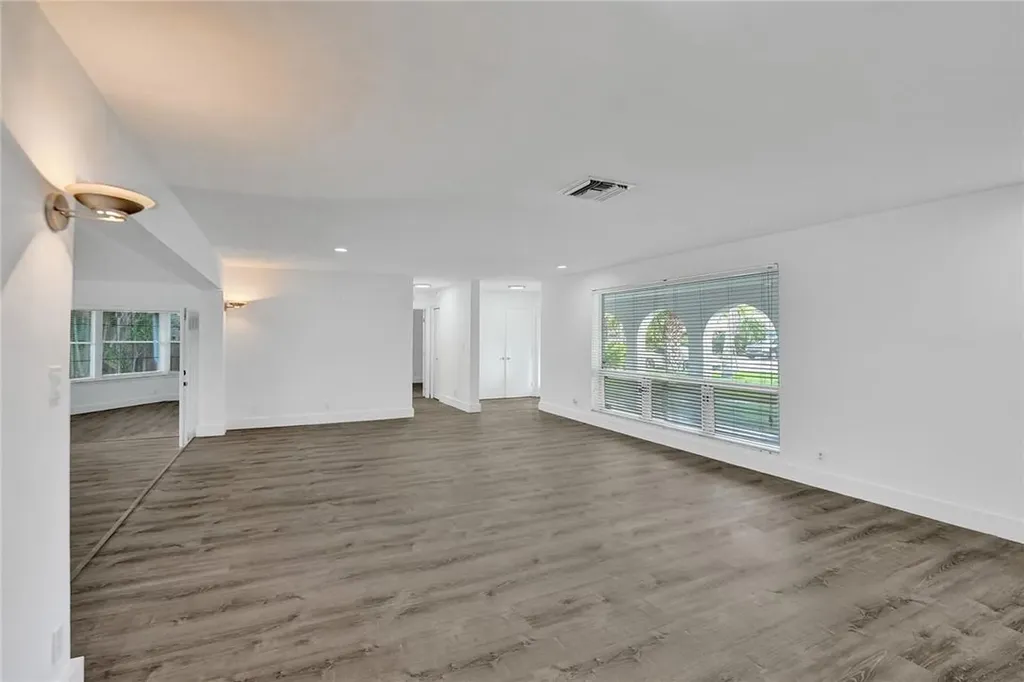 5981 NE 22nd Way Fort Lauderdale FL 33308