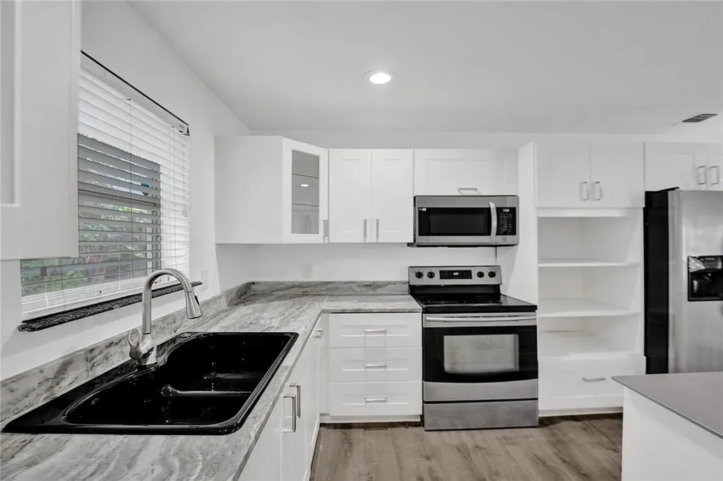 5981 NE 22nd Way Fort Lauderdale FL 33308