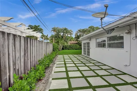 5981 NE 22nd Way Fort Lauderdale FL 33308