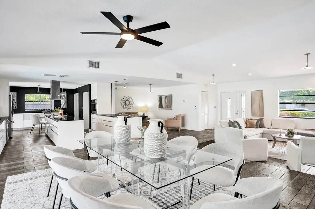 17679 Woodview Terrace Boca Raton FL 33487