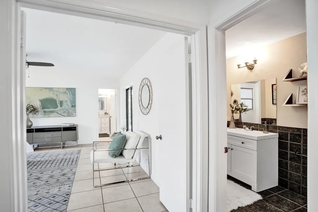 17679 Woodview Terrace Boca Raton FL 33487