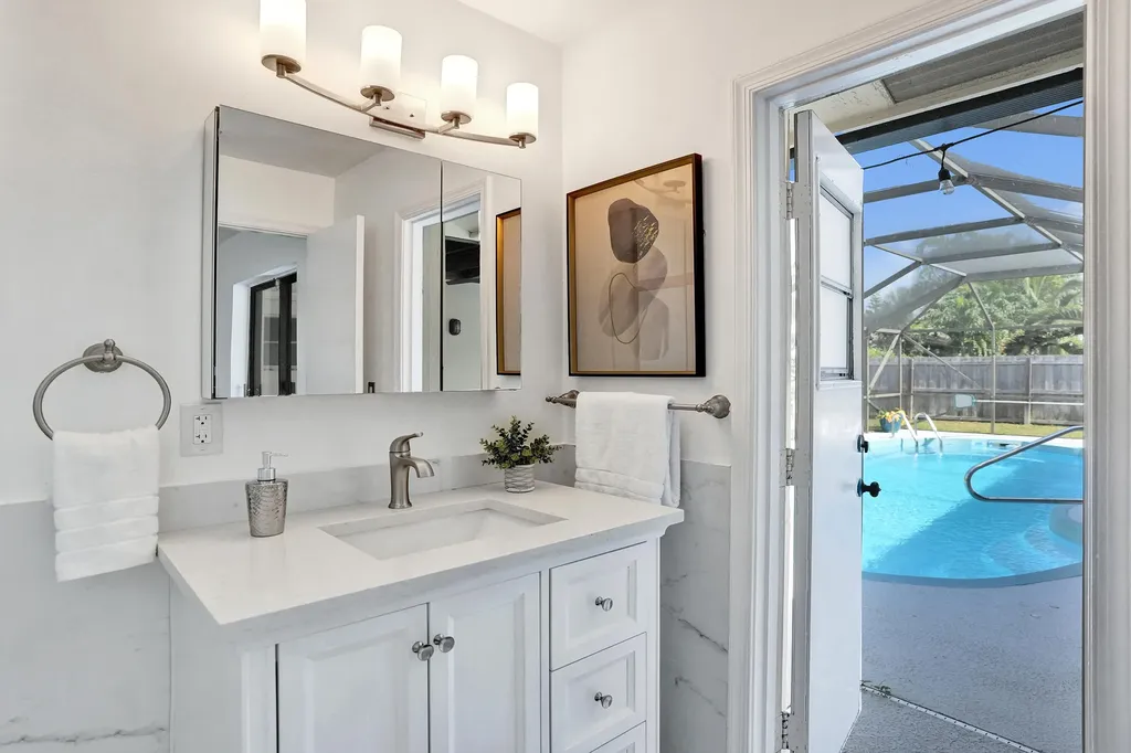 17679 Woodview Terrace Boca Raton FL 33487