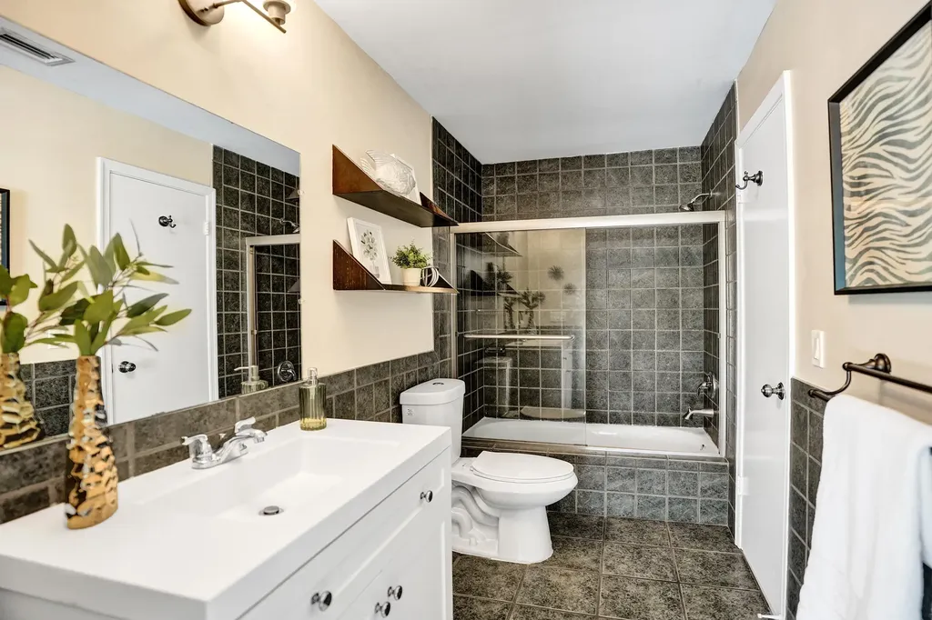 17679 Woodview Terrace Boca Raton FL 33487