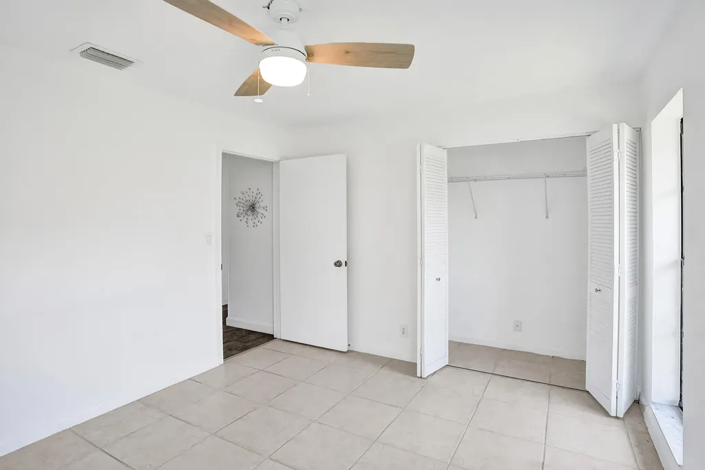 17679 Woodview Terrace Boca Raton FL 33487
