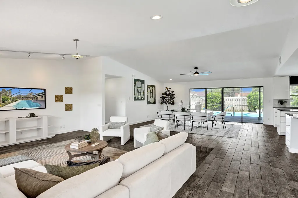 17679 Woodview Terrace Boca Raton FL 33487