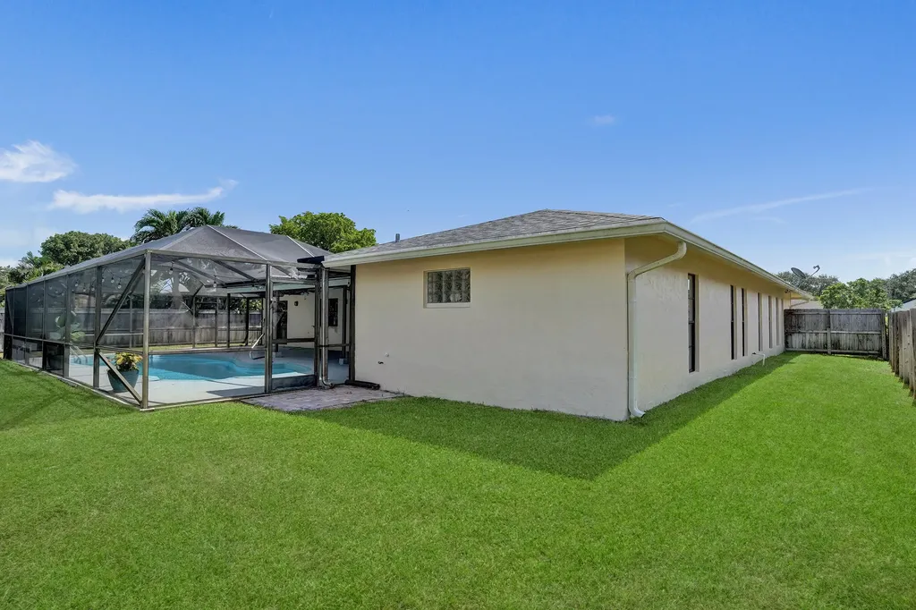 17679 Woodview Terrace Boca Raton FL 33487