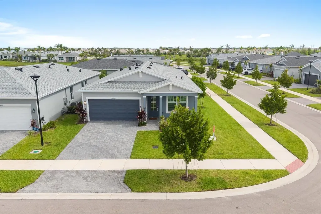 9547 SW Indra Way Port St Lucie FL 34987