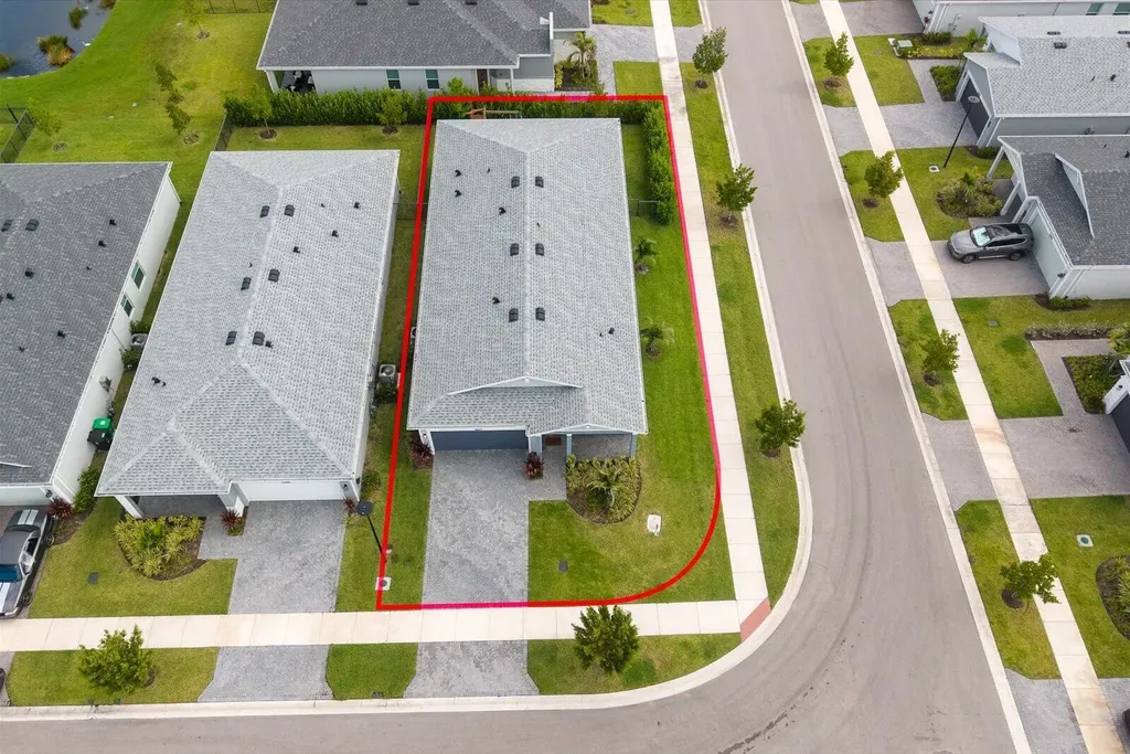 9547 SW Indra Way Port St Lucie FL 34987