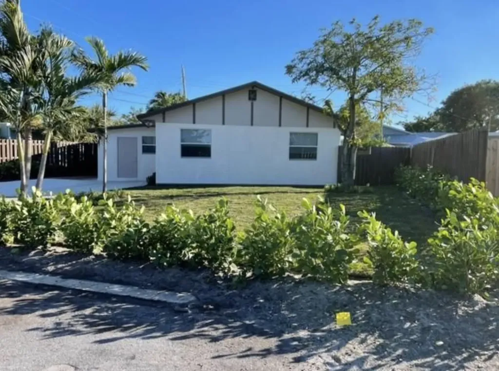 150 Manchester Street Boca Raton FL 33487