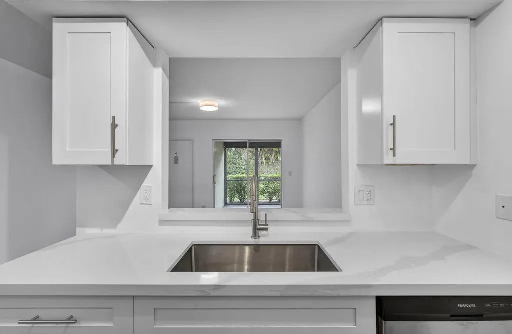 6258 Chasewood Drive Jupiter FL 33458