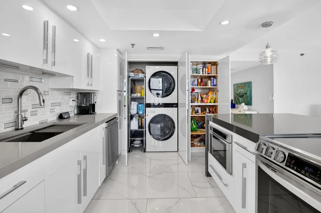 3115 S Ocean Boulevard Highland Beach FL 33487