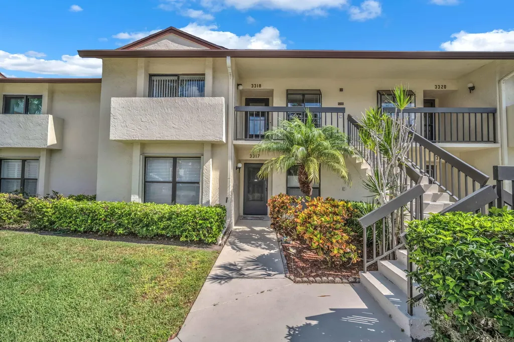 3318 Lucerne Park Drive Greenacres FL 33467