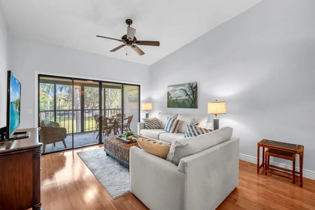 3318 Lucerne Park Drive Greenacres FL 33467