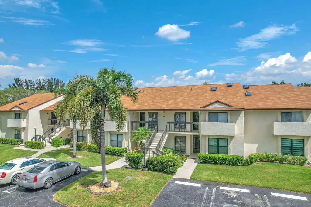 3318 Lucerne Park Drive Greenacres FL 33467