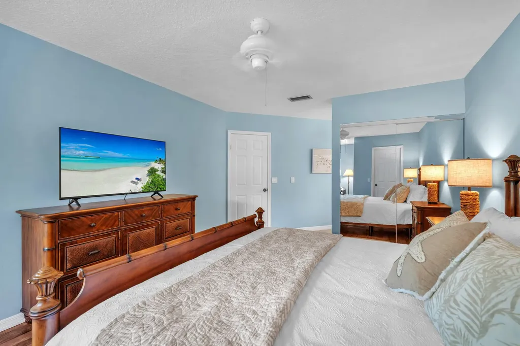 3318 Lucerne Park Drive Greenacres FL 33467