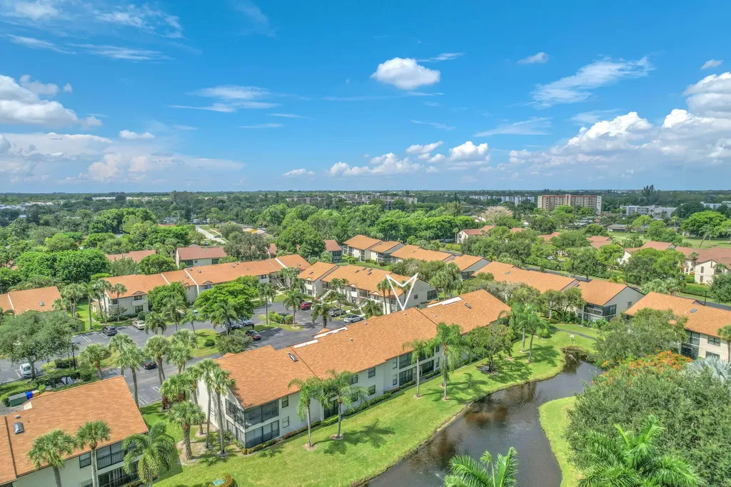 3318 Lucerne Park Drive Greenacres FL 33467