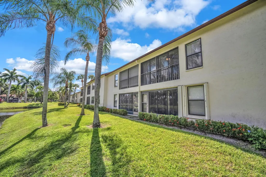 3318 Lucerne Park Drive Greenacres FL 33467