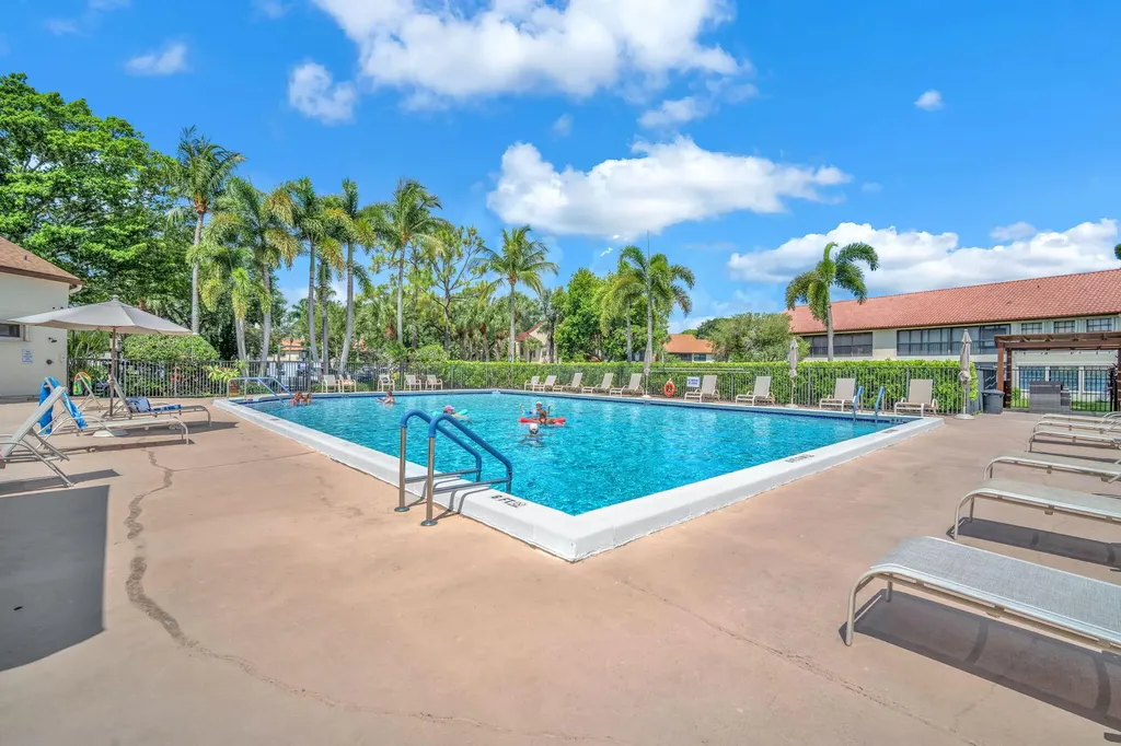 3318 Lucerne Park Drive Greenacres FL 33467