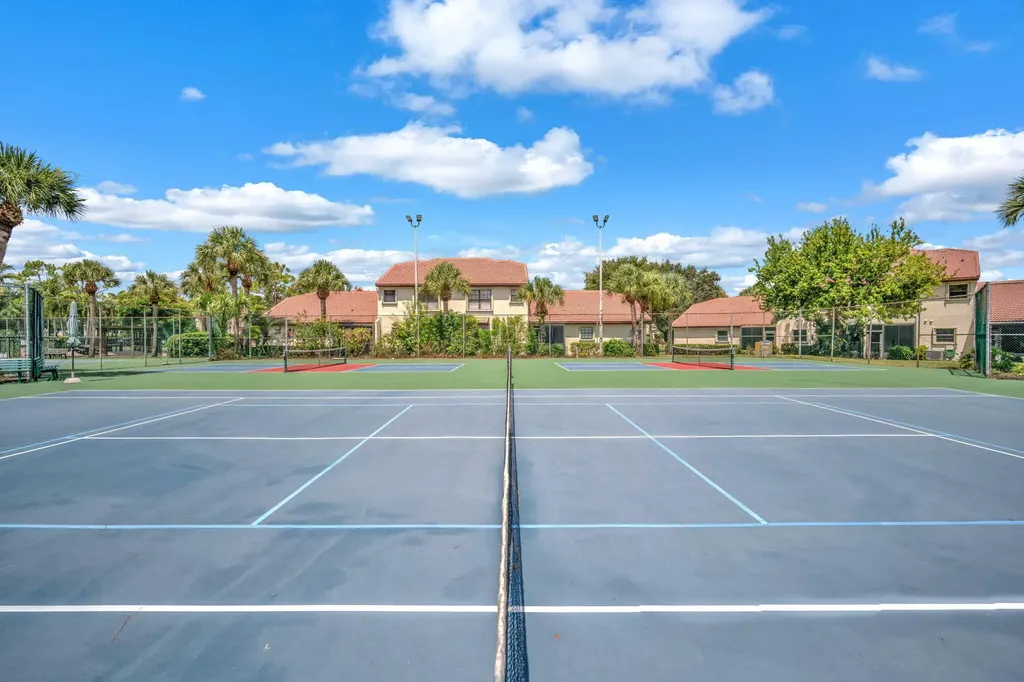 3318 Lucerne Park Drive Greenacres FL 33467