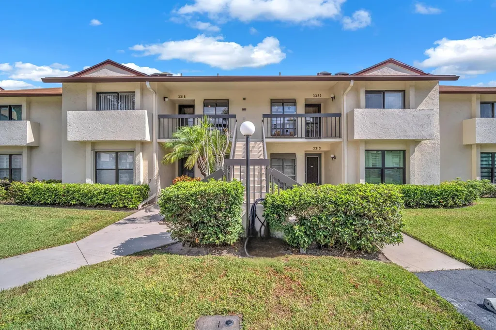 3318 Lucerne Park Drive Greenacres FL 33467