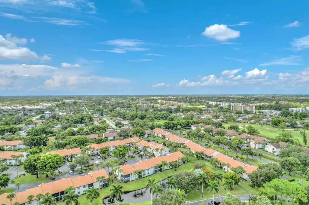 3318 Lucerne Park Drive Greenacres FL 33467