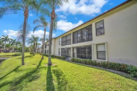 3318 Lucerne Park Drive Greenacres FL 33467
