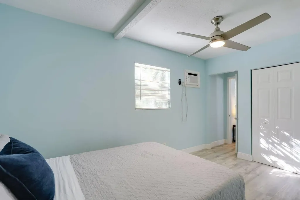 216 S M Street Lake Worth FL 33460