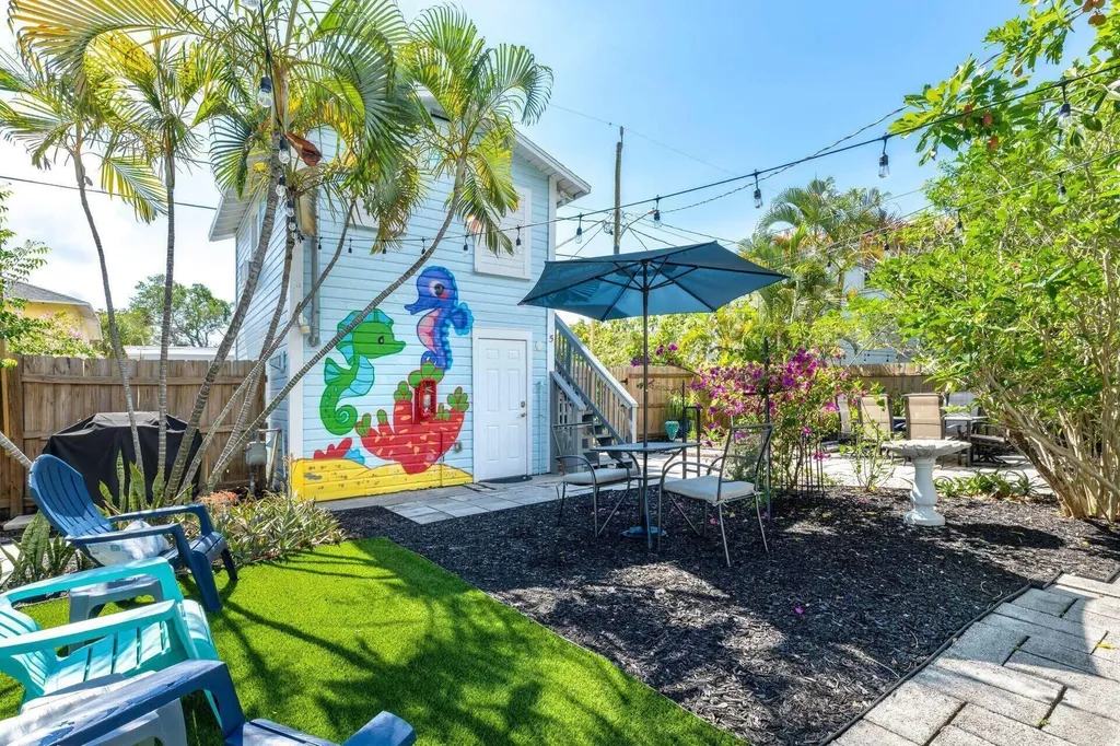216 S M Street Lake Worth FL 33460