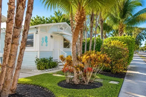 216 S M Street Lake Worth FL 33460