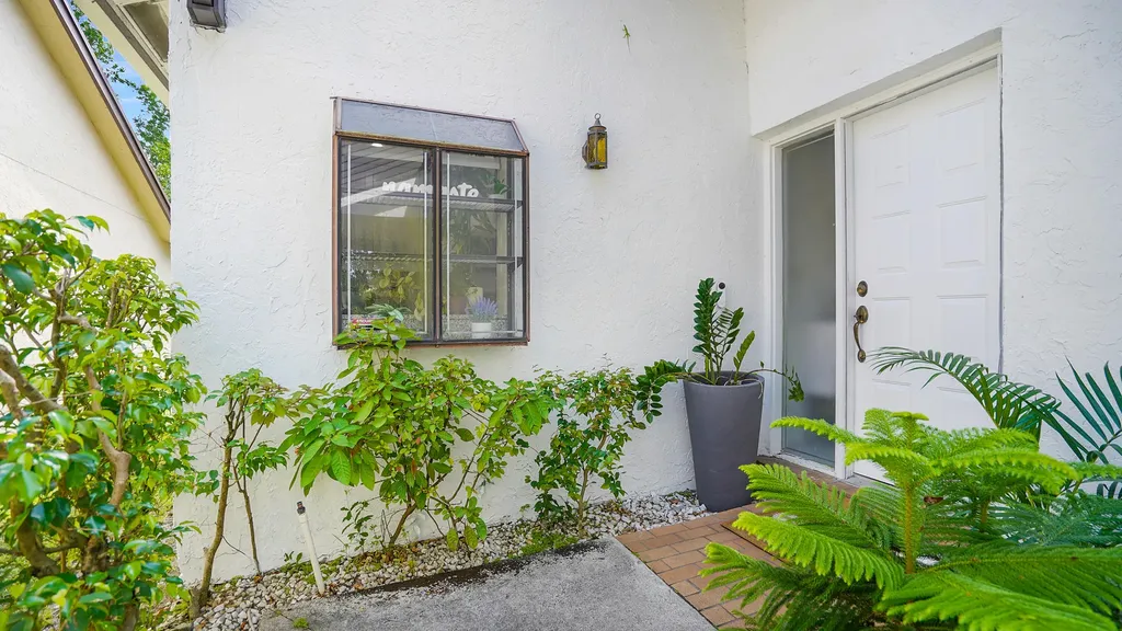 2687 Blue Sage Avenue Coconut Creek FL 33063