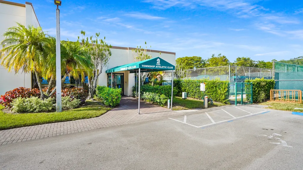 2687 Blue Sage Avenue Coconut Creek FL 33063