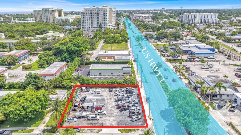 724 N Federal Highway Boynton Beach FL