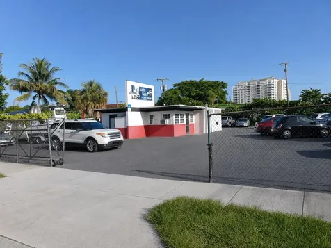 724 N Federal Highway Boynton Beach FL